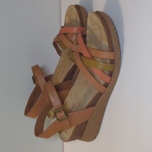 Comfortiva Salvina Sandals Size 8.5
